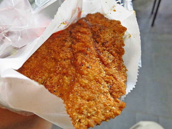 【三重美食】力行路二段碳烤蜜汁雞排-軟嫩多汁的碳烤雞排 【三重美食】力行路二段碳烤蜜汁雞排-軟嫩多汁的碳烤雞排