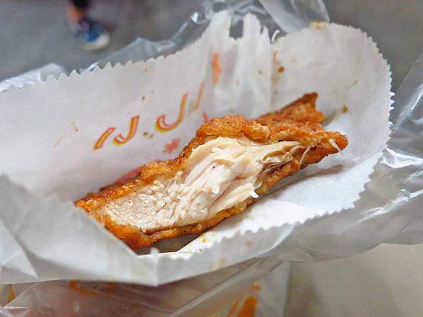 【三重美食】力行路二段碳烤蜜汁雞排-軟嫩多汁的碳烤雞排