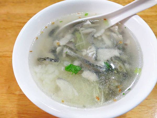 【萬華美食】邱丘台南虱目魚-1碗只要50元的超便宜虱目魚粥 【萬華美食】邱丘台南虱目魚-1碗只要50元的超便宜虱目魚粥