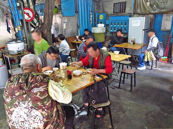 【萬華美食】邱丘台南虱目魚-1碗只要50元的超便宜虱目魚粥