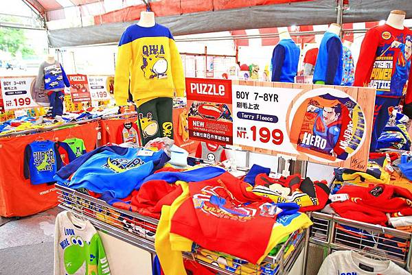 【全台灣最大的原廠授權四季童裝年度廠拍，超低價！】全面超低價５０元起！秋冬新品全面149元起！比外面便宜！漫威英雄/迪士尼/汽車總動員…等多種卡通人物任你挑-PUZZLE拍手國際