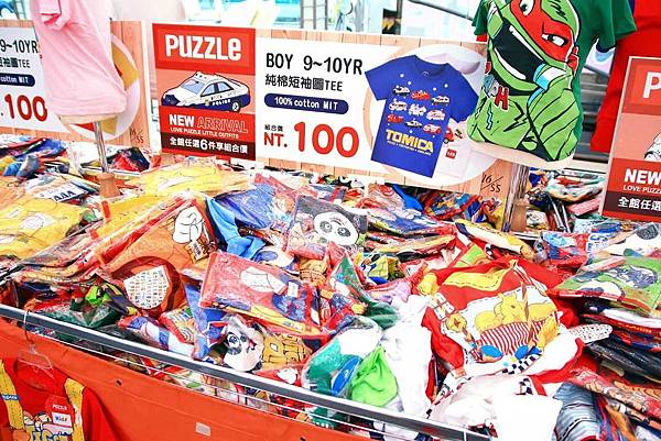 【全台灣最大的原廠授權四季童裝年度廠拍，超低價！】全面超低價５０元起！秋冬新品全面149元起！比外面便宜！漫威英雄/迪士尼/汽車總動員…等多種卡通人物任你挑-PUZZLE拍手國際