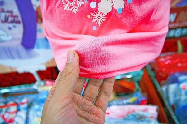 【全台灣最大的原廠授權四季童裝年度廠拍，超低價！】全面超低價５０元起！秋冬新品全面149元起！比外面便宜！漫威英雄/迪士尼/汽車總動員…等多種卡通人物任你挑-PUZZLE拍手國際