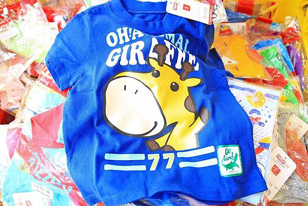 【全台灣最大的原廠授權四季童裝年度廠拍，超低價！】全面超低價５０元起！秋冬新品全面149元起！比外面便宜！漫威英雄/迪士尼/汽車總動員…等多種卡通人物任你挑-PUZZLE拍手國際