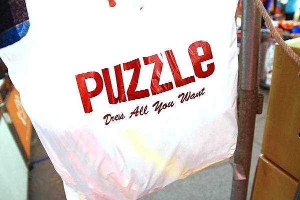 【全台灣最大的原廠授權四季童裝年度廠拍，超低價！】全面超低價５０元起！秋冬新品全面149元起！比外面便宜！漫威英雄/迪士尼/汽車總動員…等多種卡通人物任你挑-PUZZLE拍手國際