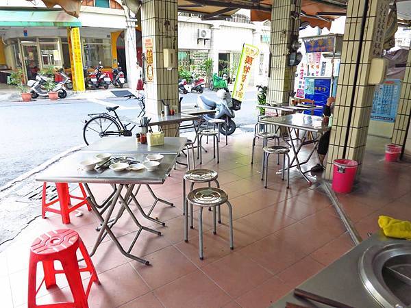 【高雄美食】郭家肉燥飯-在地超過20年老字號的魯肉飯