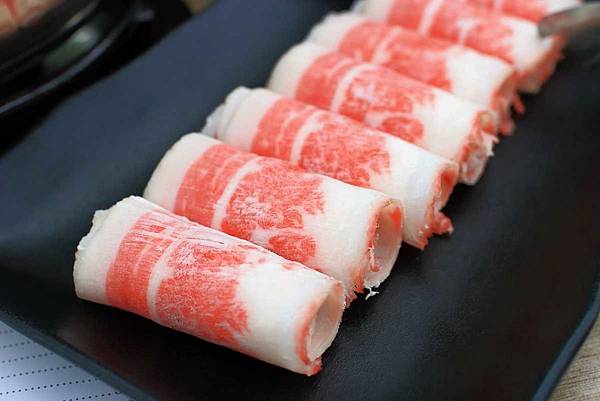 【台北餐廳】拾石鍋物-蒸煮鍋、石頭鍋、涮涮鍋三種火鍋一次滿足