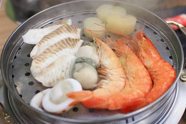 【台北餐廳】拾石鍋物-蒸煮鍋、石頭鍋、涮涮鍋三種火鍋一次滿足