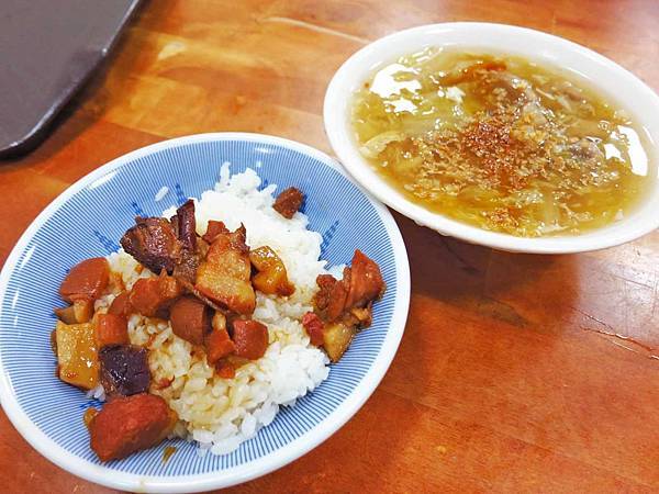 【高雄美食】橋仔頭黃家肉燥飯-老街上1甲子的老店 【高雄美食】橋仔頭黃家肉燥飯-老街上1甲子的老店