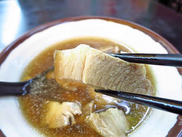 【板橋美食】九品當歸豬腳-溫和順口的當歸豬腳湯