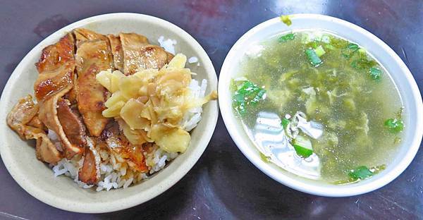 【高雄美食】阿霞燒肉飯-30年老店的知名燒肉飯 【高雄美食】阿霞燒肉飯-30年老店的知名燒肉飯