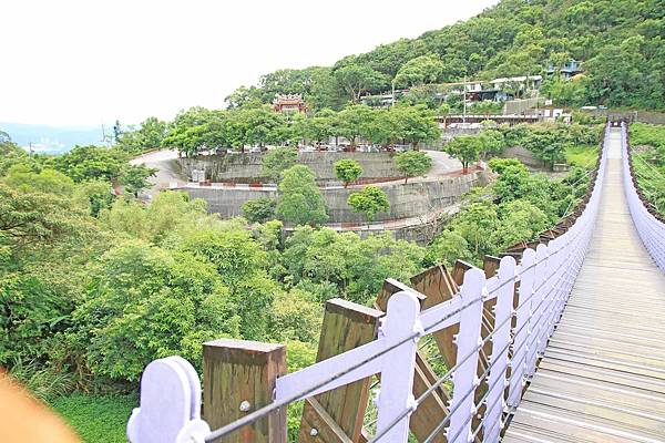 【台北旅遊】碧山巖夜景-遠望美麗的101夜景一日遊