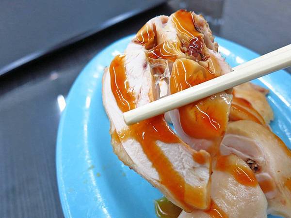 【三重美食】雞莊好吃雞肉-1碗10元便宜又好吃的雞油飯