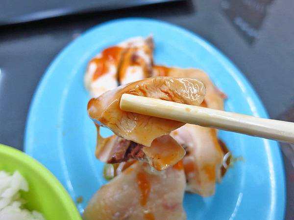 【三重美食】雞莊好吃雞肉-1碗10元便宜又好吃的雞油飯