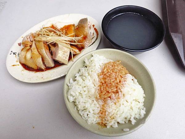 【南機場夜市美食】山內雞肉-軟嫩又Q彈的雞肉 【南機場夜市美食】山內雞肉-軟嫩又Q彈的雞肉