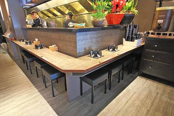 【三重餐廳】強拉麵-是火鍋也是拉麵的濃郁拉麵火鍋