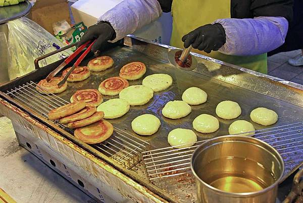 【首爾必逛】明洞商圈最完整的逛街地圖換匯、美食小吃、購物美妝