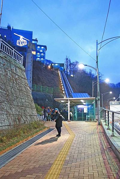 【韓國首爾】N首爾塔-美麗的首爾夜景，附完整纜車、走路、爬山交通資訊