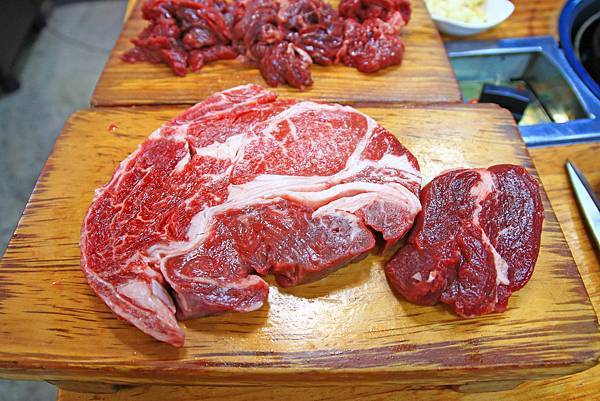 【韓國餐廳】新川站無限牛(무한소)-韓牛無限量吃到飽 【韓國餐廳】新川站無限牛(무한소)-韓牛無限量吃到飽