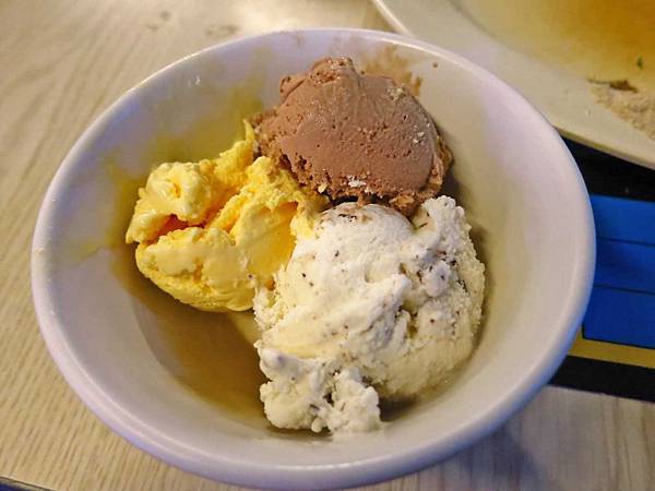 【三重餐廳】三和大盤熱炒-超大份量美味的熱炒店 【三重餐廳】三和大盤熱炒-超大份量美味的熱炒店