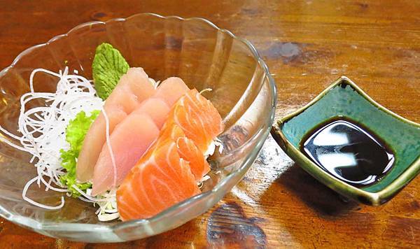 【羅東美食】廣徠日式小吃-便宜又大份量的日式料理餐廳 【羅東美食】廣徠日式小吃-便宜又大份量的日式料理餐廳