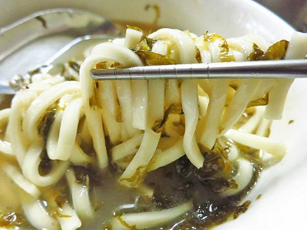 【萬華美食】萬國酸菜麵-只有內行人才知道的小吃店