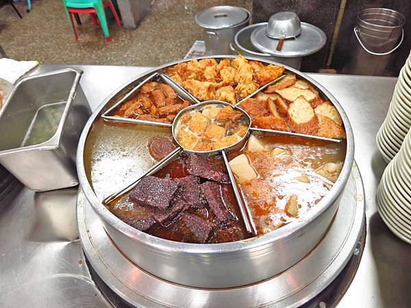 【萬華美食】亞東甜不辣-超級特殊的甜不辣沾醬