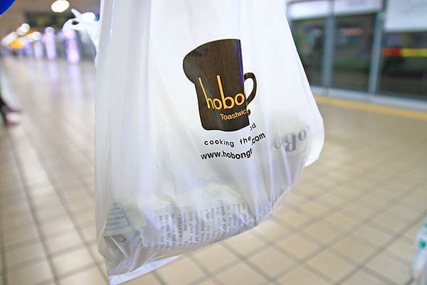 【明洞美食】Hobong烤吐司三明治-好吃的美味三明治早餐