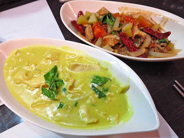 【板橋餐廳】遊松林雲之南麵食館-好吃的泰式椰汁咖哩
