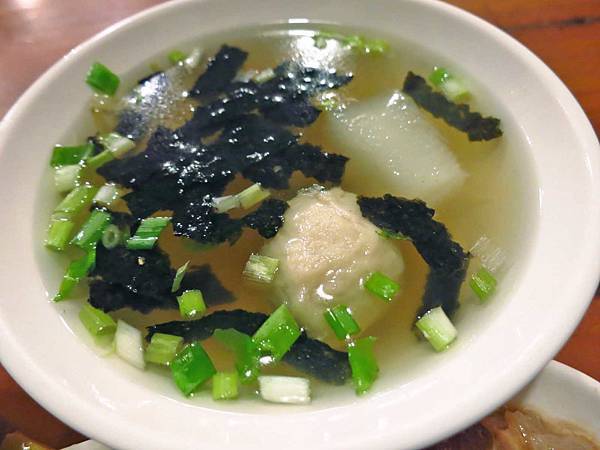 【宜蘭美食】發伯霸王豬腳-軟Q軟Q好入口的腿庫豬腳