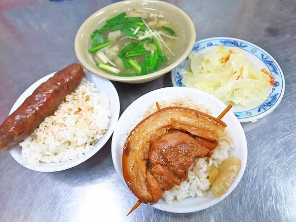 【彰化美食】A古爌肉飯-香腸飯比爌肉飯更推