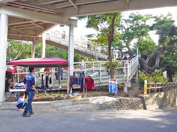 【彰化旅遊】八卦山天空步道-全長1公里底下祼空的天空步道