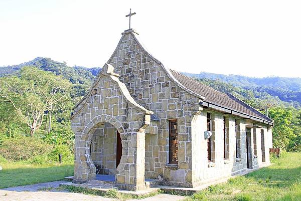 【桃園旅遊】三民蝙蝠洞&&基國派老教堂-獨特少見的風景景觀