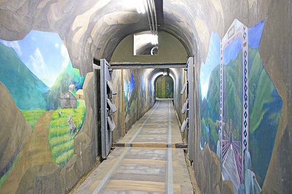 【桃園旅遊】角板山行館商圈-蔣公行館與好喝的水蜜桃冰沙 【桃園旅遊】角板山行館商圈-蔣公行館與好喝的水蜜桃冰沙