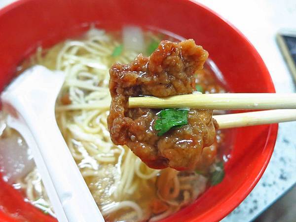 【三重美食】聯邦排骨羹-附近居民最愛的店家