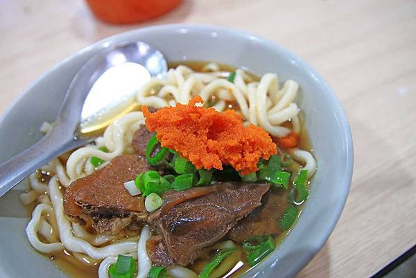 【台北美食】建宏牛肉麵-24小時全年無休的宵夜牛肉麵