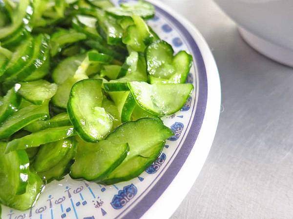 【五股美食】五股鹹粥小吃店-美味的鹹粥，宵夜的好選擇