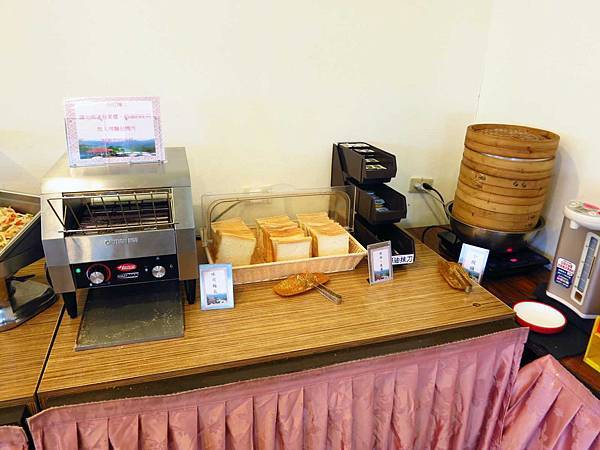 【桃園住宿】復興青年活動中心-景觀優美的戶外用餐環境 【桃園住宿】復興青年活動中心-景觀優美的戶外用餐環境