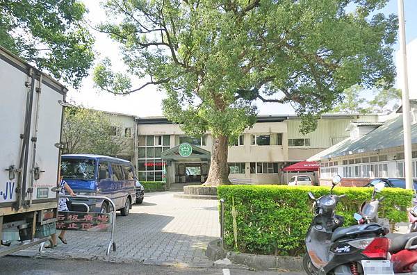 【桃園住宿】復興青年活動中心-景觀優美的戶外用餐環境 【桃園住宿】復興青年活動中心-景觀優美的戶外用餐環境