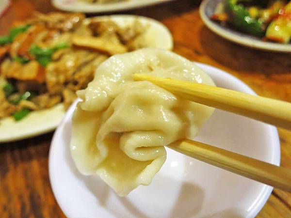 【台北美食】龍門客棧餃子館-貴松松卻有超人氣的宵夜美食
