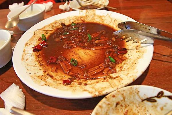 【韓國首爾】鳳雛燉雞(봉추찜닭)-特殊醬汁燉煮的軟嫩雞肉