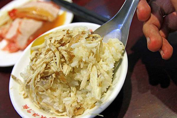 【台北美食】雄嘉義雞肉飯-延平夜市裡的30年老店 【台北美食】雄嘉義雞肉飯-延平夜市裡的30年老店