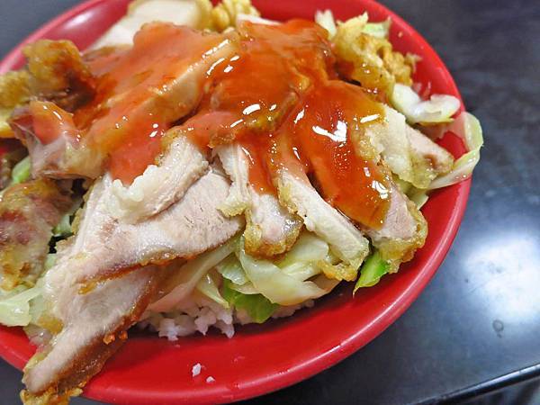 【台北美食】伍條通手工米苔目-甜滋滋口味的燒肉飯 【台北美食】伍條通手工米苔目-甜滋滋口味的燒肉飯