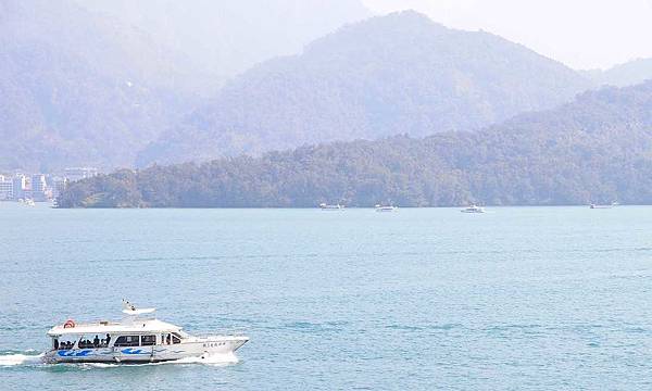 【台中二天一夜旅遊】必玩十大特色觀光景點、好玩的行程規劃、包車自由行 【台中二天一夜旅遊】必玩十大特色觀光景點、好玩的行程規劃、包車自由行