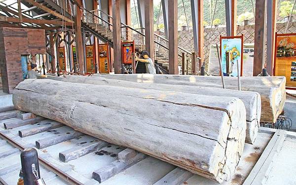 【台中二天一夜旅遊】必玩十大特色觀光景點、好玩的行程規劃、包車自由行 【台中二天一夜旅遊】必玩十大特色觀光景點、好玩的行程規劃、包車自由行