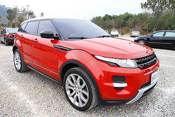 【台中二天一夜旅遊】必玩十大特色觀光景點、好玩的行程規劃、包車自由行