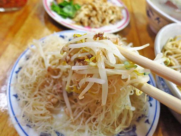 【台北美食】和平東路巷仔內米粉湯-附近上班族、學生最愛的隱藏版美食