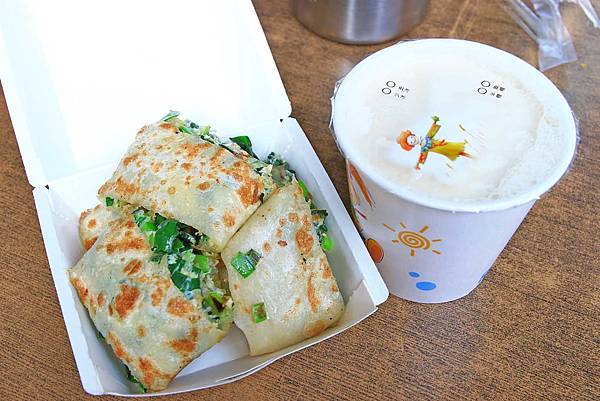 【內湖早餐】阿枝早點-超級無敵強大的隱藏版手工蛋餅 【內湖早餐】阿枝早點-超級無敵強大的隱藏版手工蛋餅