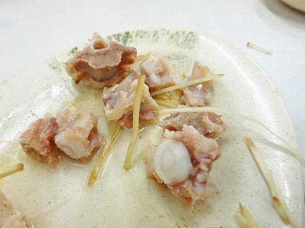 【新莊美食】新泰米苔目-老街附近的老店米苔目