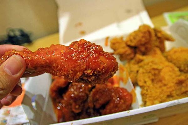 【韓國首爾】BBQ炸雞店-特殊橄欖油炸出的韓味炸雞